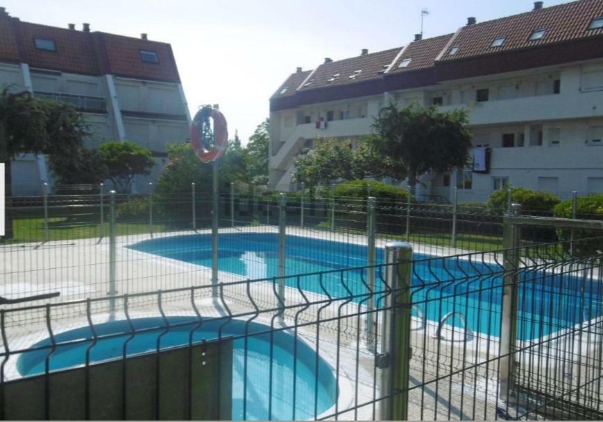 Apartament Duplex Con Piscina Muy Cerca De La Playa Santiuste Zewnętrze zdjęcie